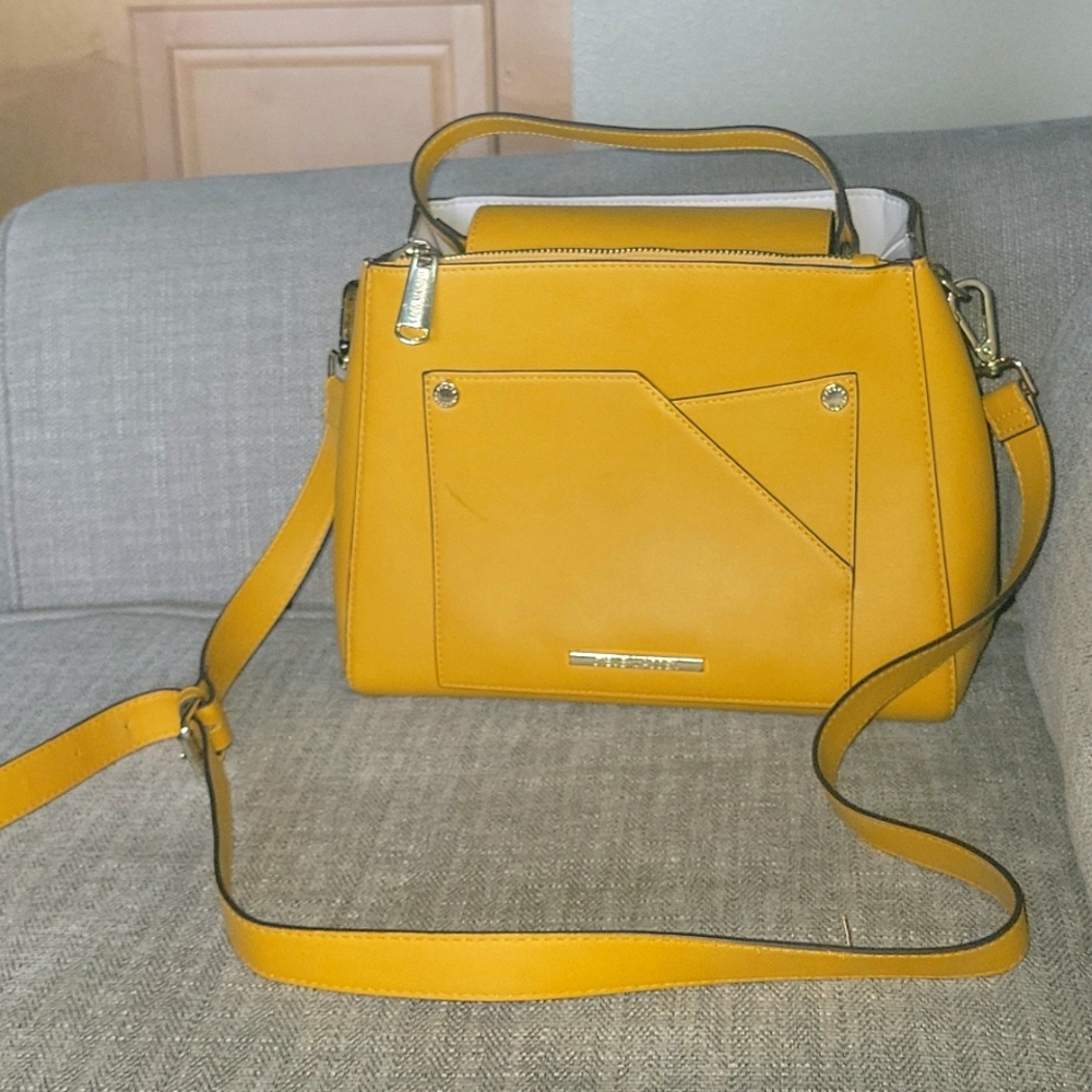 EUC| Steve Madden | Mustard Shoulder Bag & Purse - Picture 2 of 2